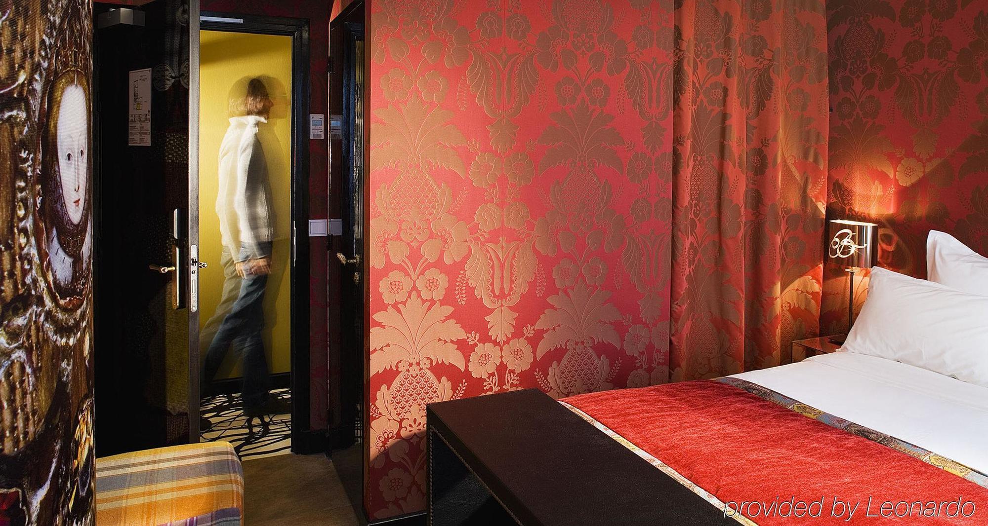Hotel Le Bellechasse Saint-Germain Paris Room photo
